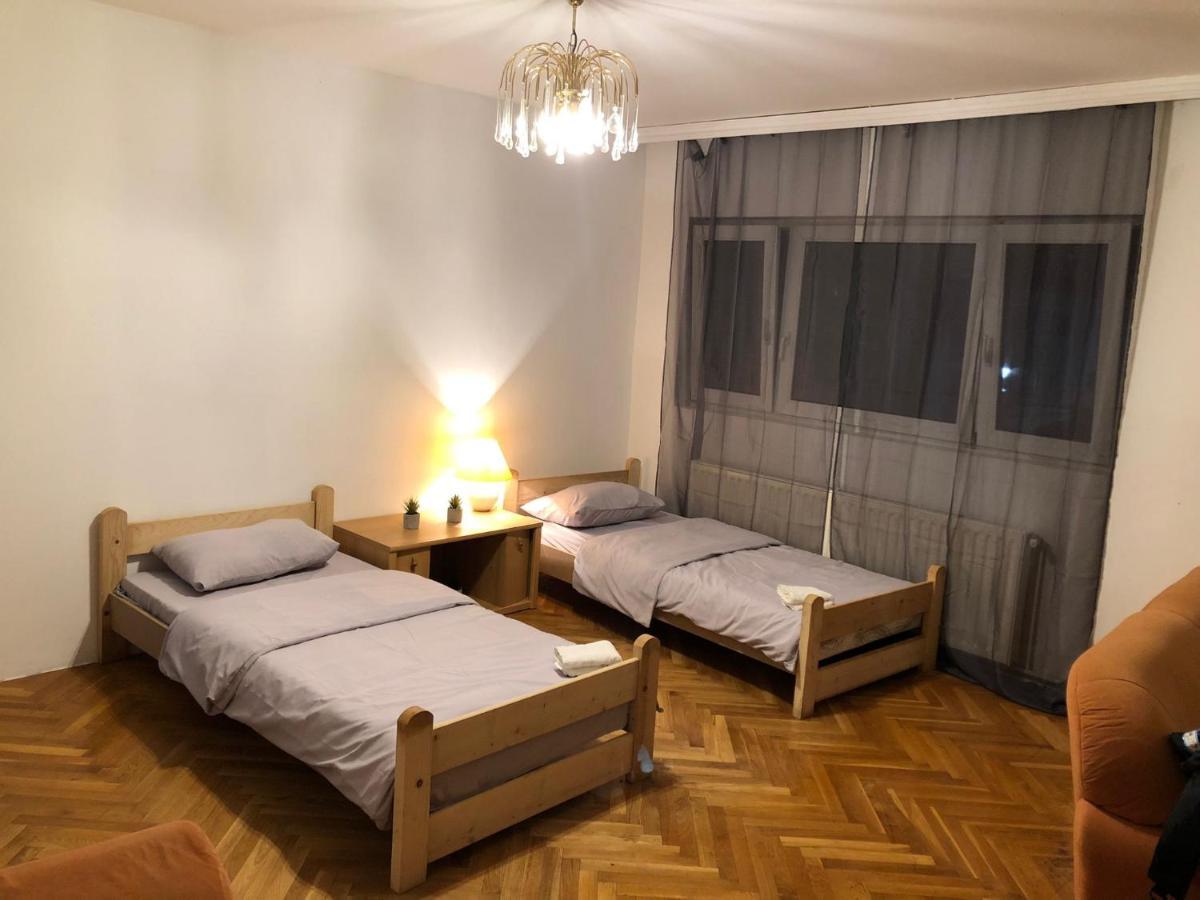 Old House Old Town Hostel Sarajevo Buitenkant foto
