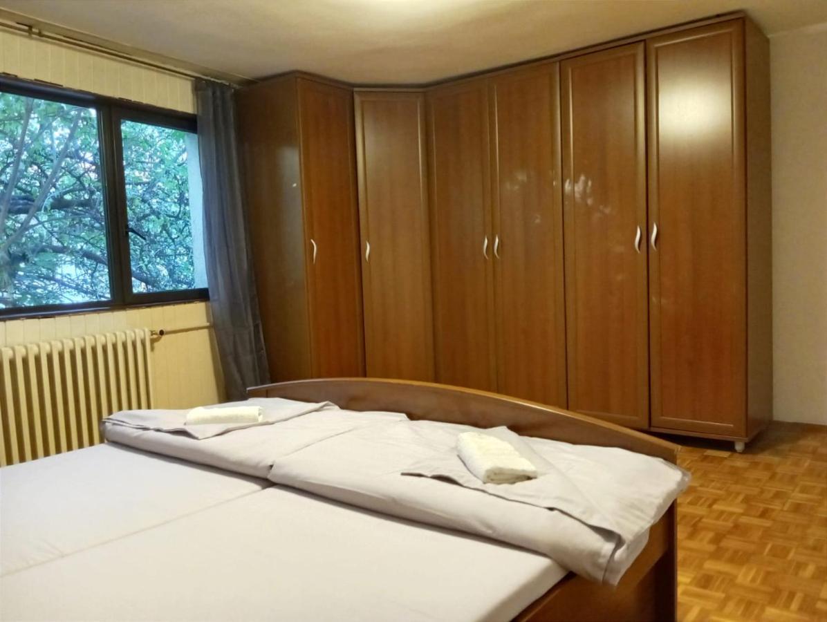 Old House Old Town Hostel Sarajevo Buitenkant foto